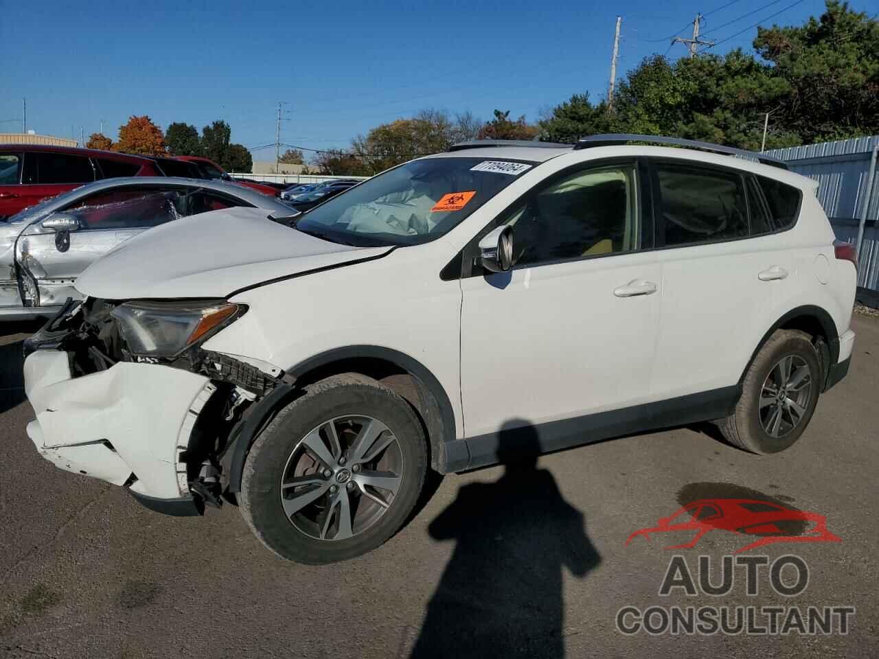 TOYOTA RAV4 2016 - JTMRFREV5GD176771