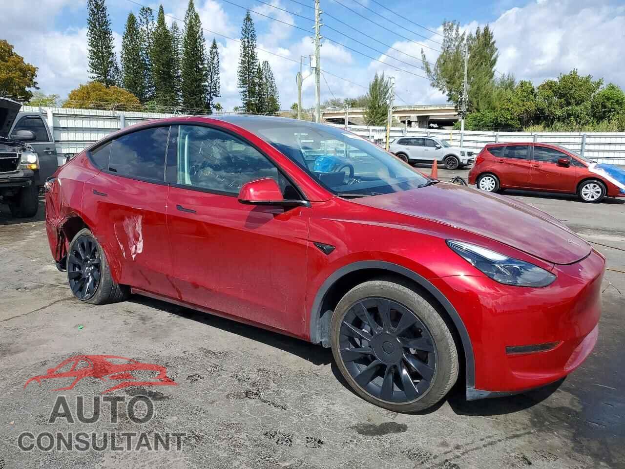 TESLA MODEL Y 2024 - 7SAYGDED0RF036404