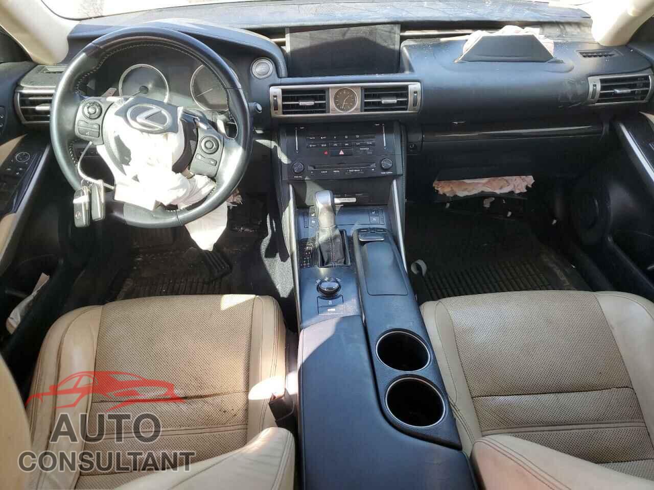 LEXUS IS 2014 - JTHCE1D2XE5000211