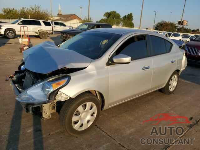 NISSAN VERSA 2019 - 3N1CN7APXKL877557