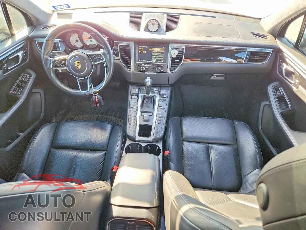 PORSCHE MACAN 2016 - WP1AF2A5XGLB91104