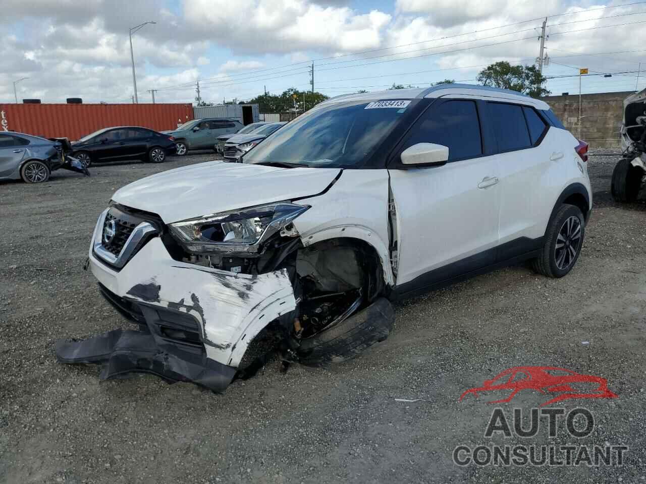 NISSAN KICKS 2018 - 3N1CP5CU1JL530330