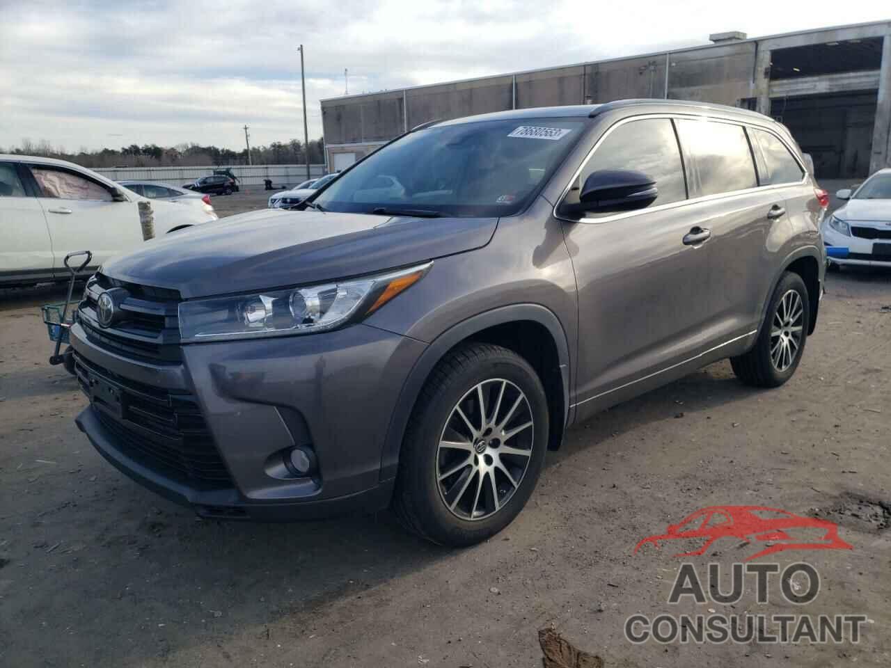 TOYOTA HIGHLANDER 2018 - 5TDJZRFH0JS819391