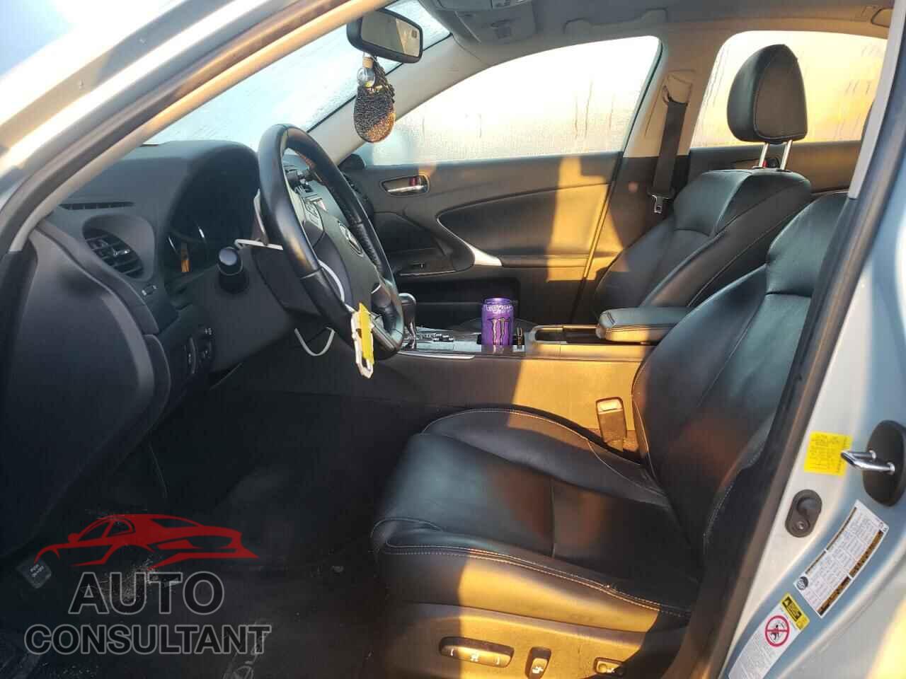LEXUS IS 2012 - JTHCF5C21C5054273