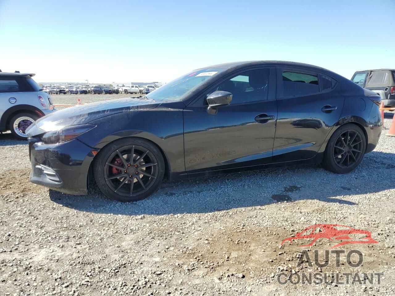 MAZDA 3 2018 - 3MZBN1U78JM230095