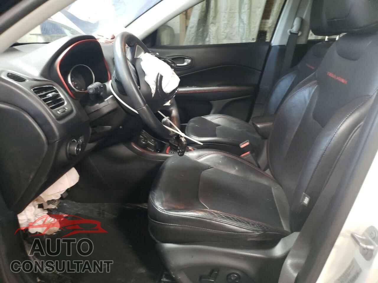 JEEP COMPASS 2017 - 3C4NJDDBXHT656579