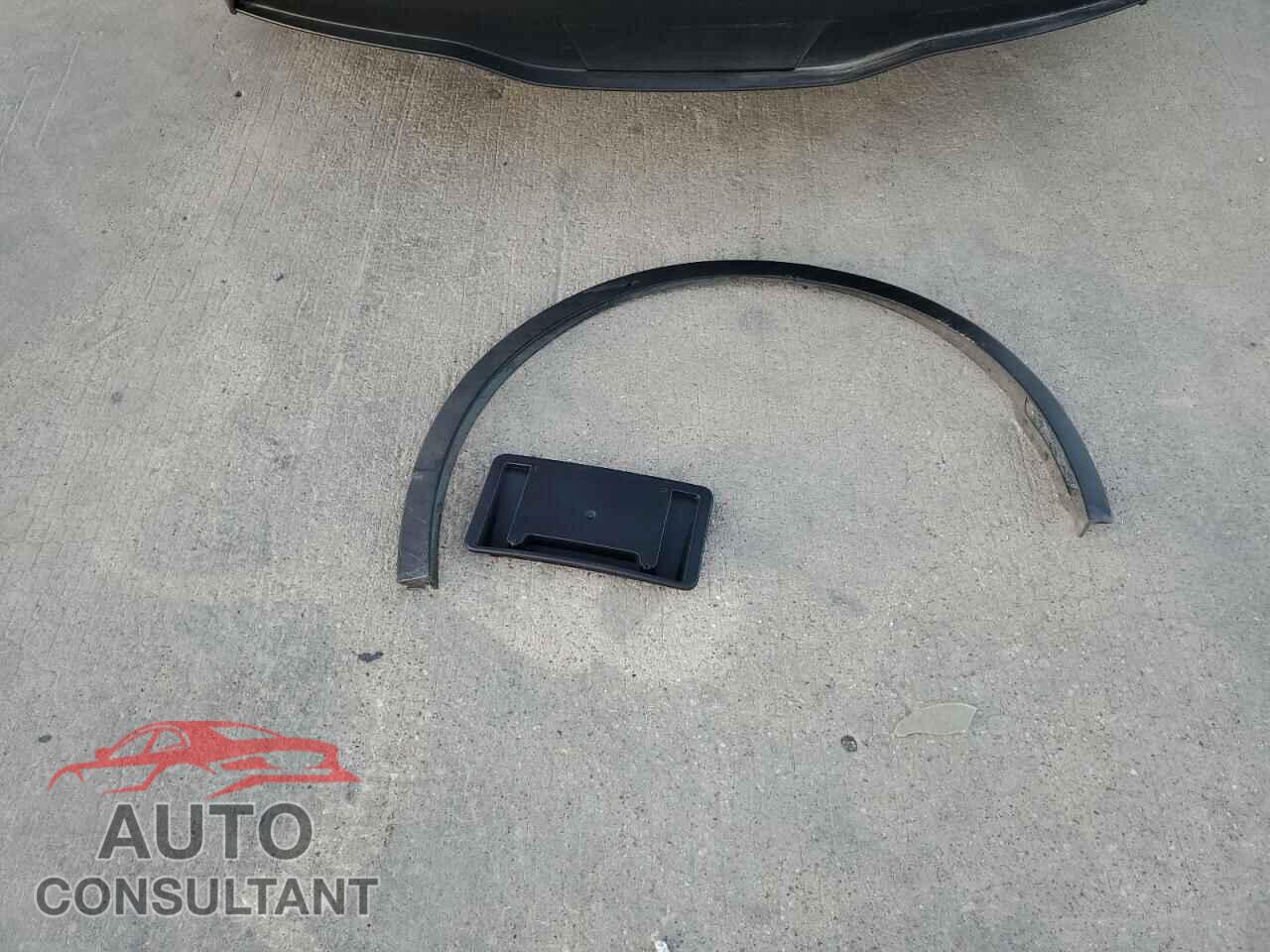 TESLA MODEL Y 2024 - 7SAYGDED2RF002948