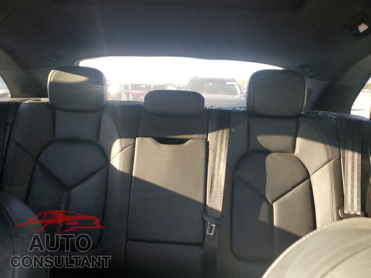 PORSCHE MACAN 2015 - WP1AB2A58FLB66132
