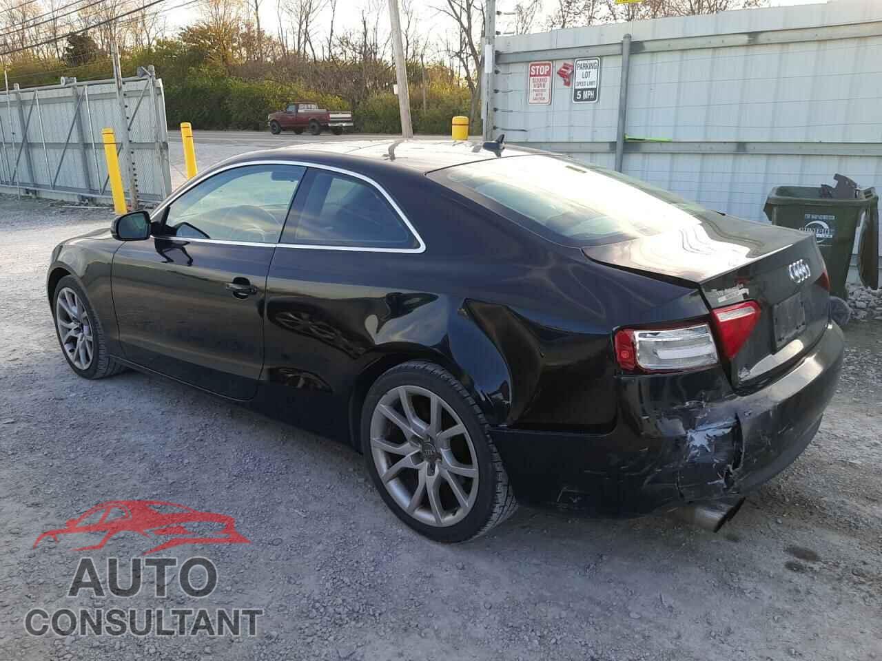 AUDI A5 2010 - WAUGFAFR1AA069930