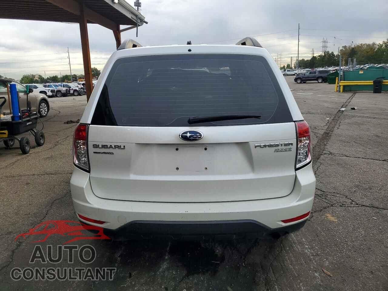 SUBARU FORESTER 2011 - JF2SHABC0BH758523