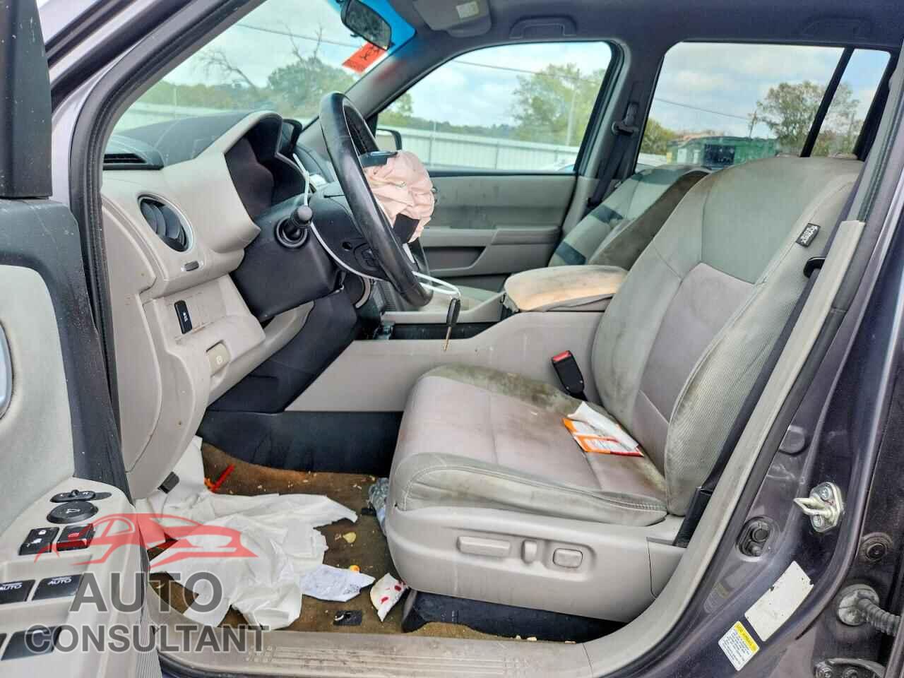 HONDA PILOT 2015 - 5FNYF4H42FB003699