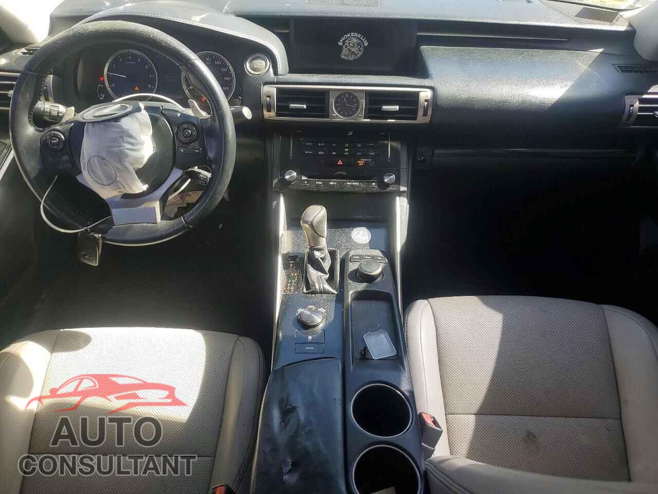 LEXUS IS 2014 - JTHBF1D22E5023362