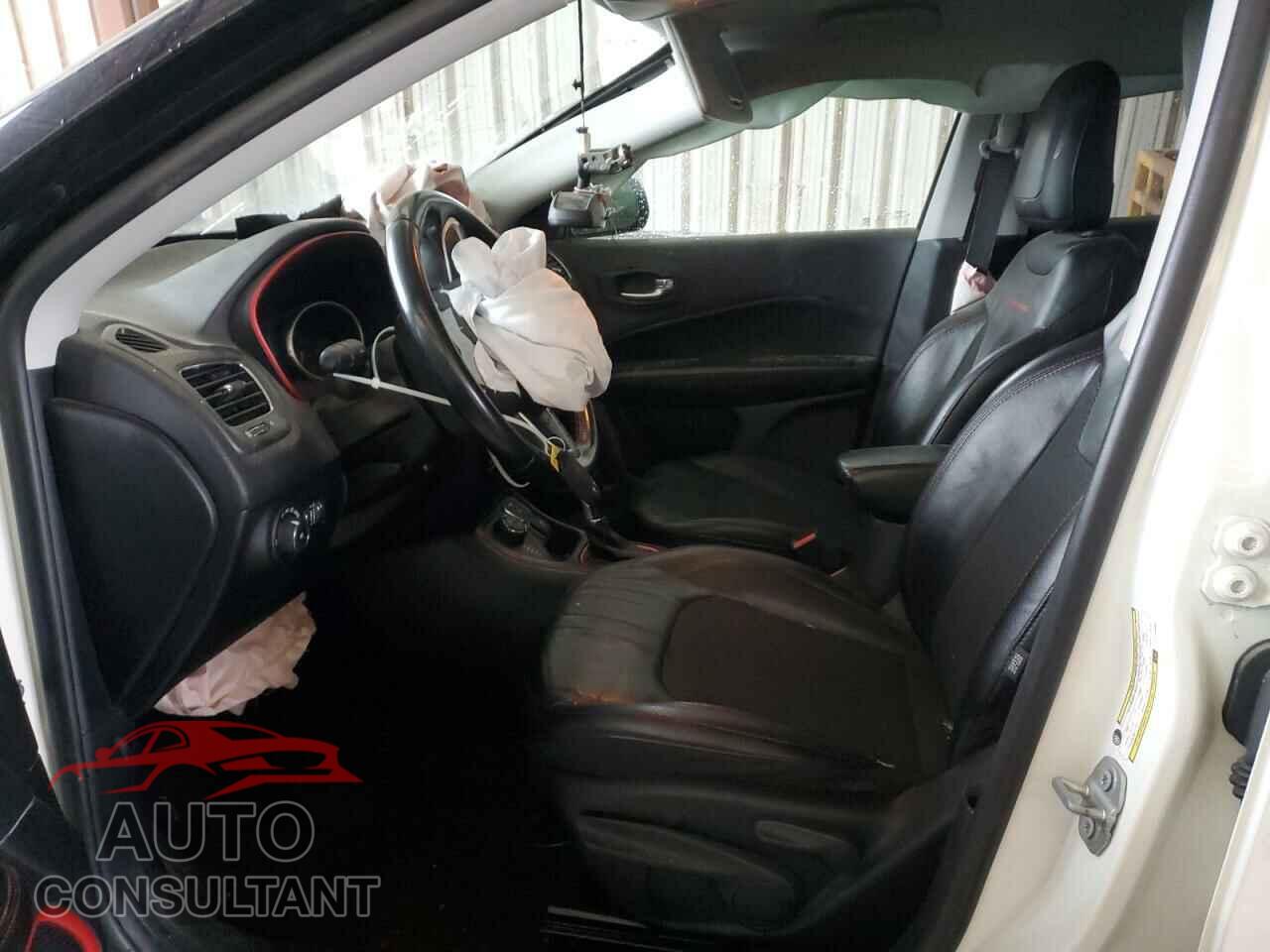 JEEP COMPASS 2020 - 3C4NJDDB2LT126860