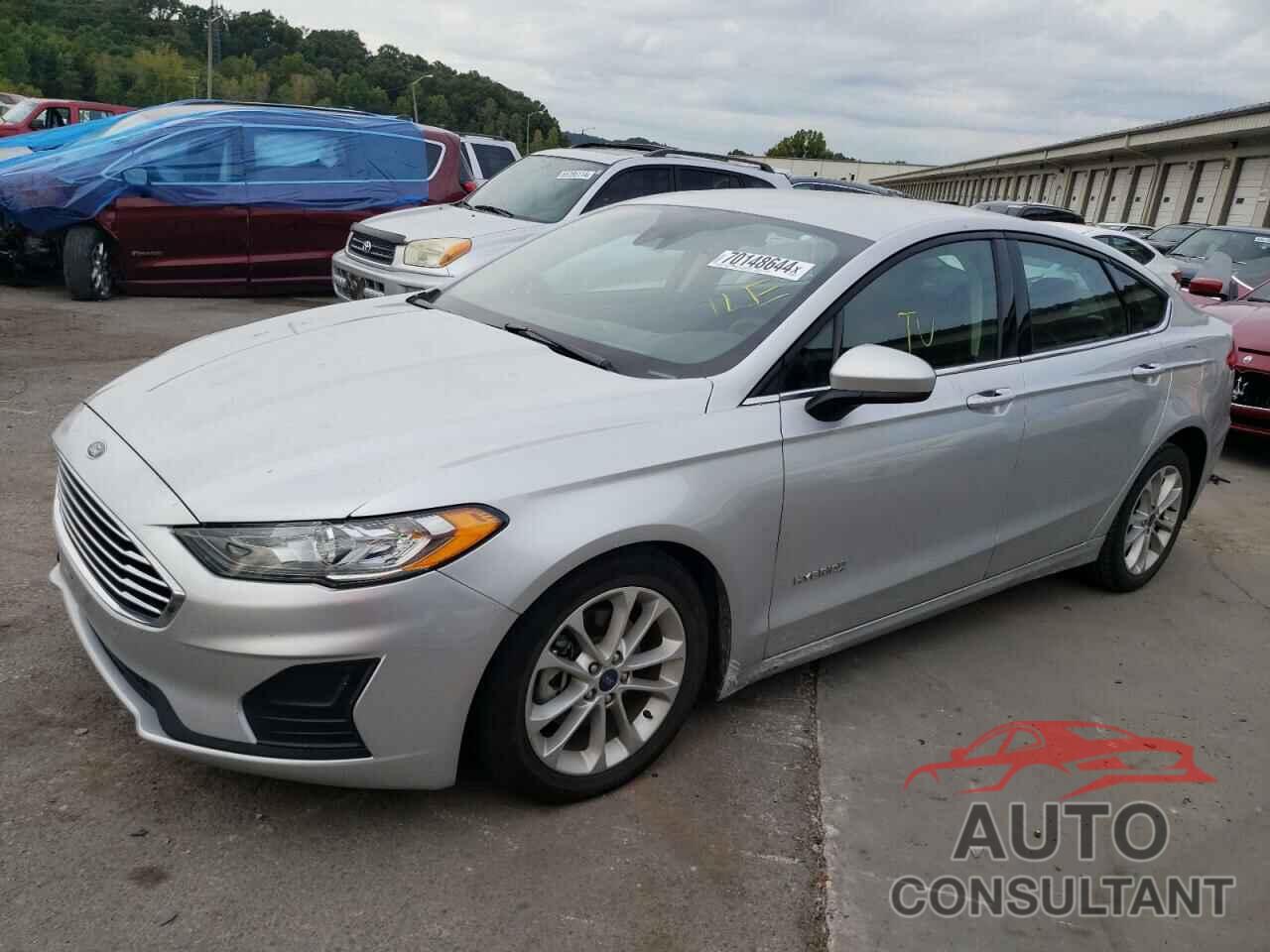 FORD FUSION 2019 - 3FA6P0LU0KR235141