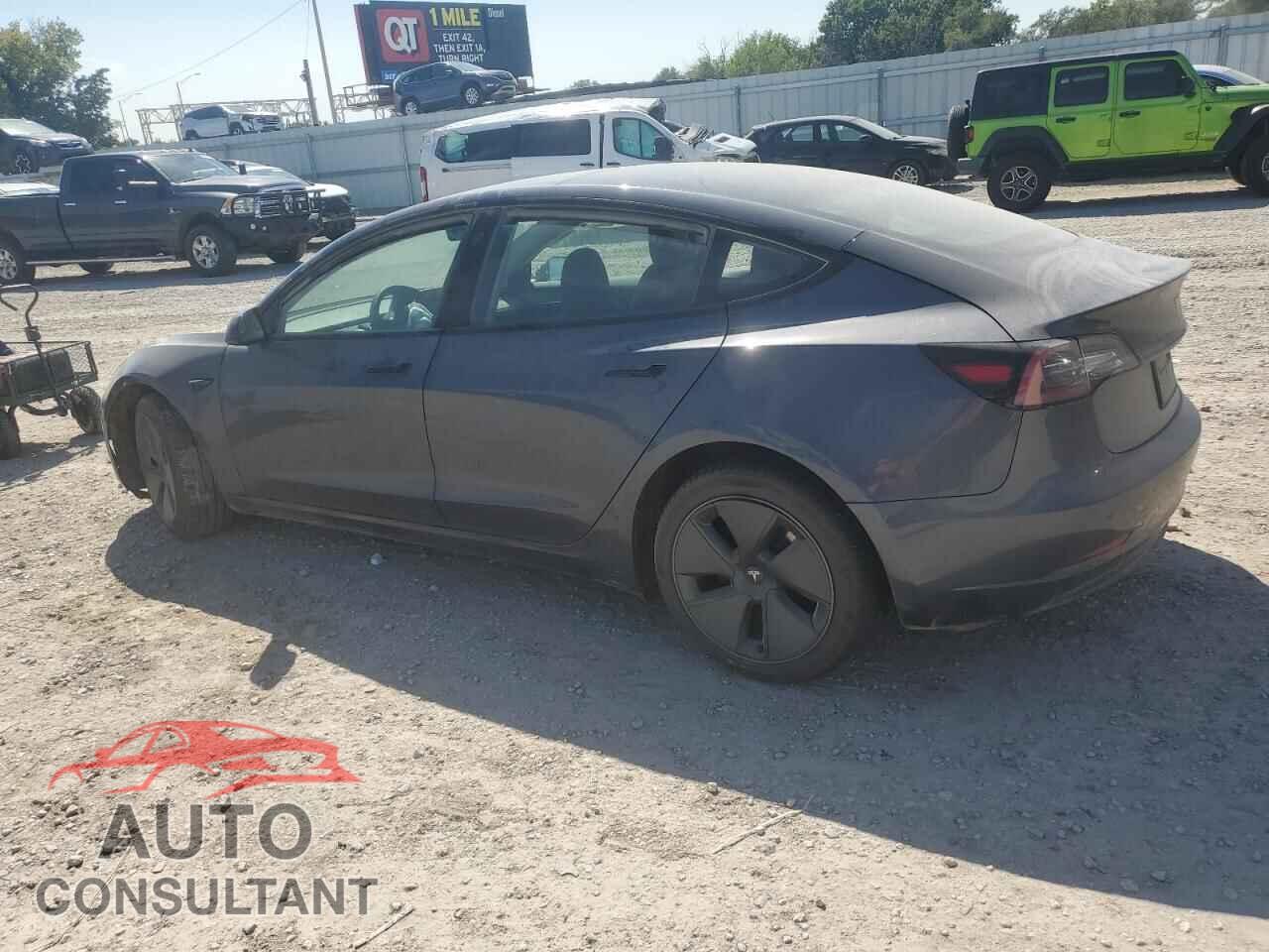 TESLA MODEL 3 2023 - 5YJ3E1EA2PF549796