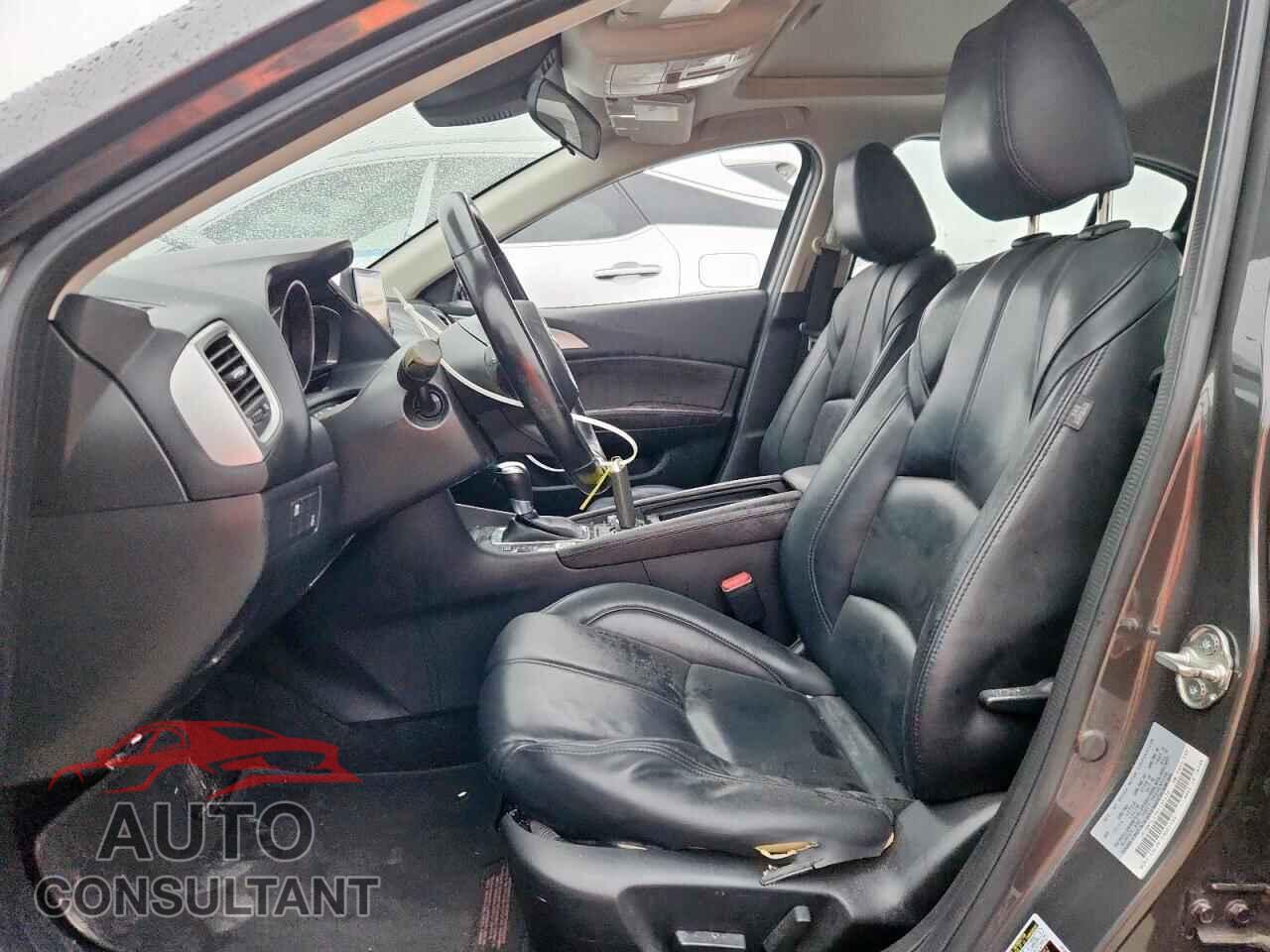 MAZDA 3 2017 - JM1BN1L37H1135570
