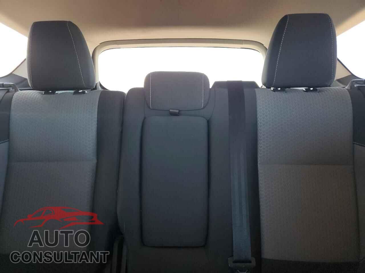 FORD ESCAPE 2017 - 1FMCU0GD2HUC67165