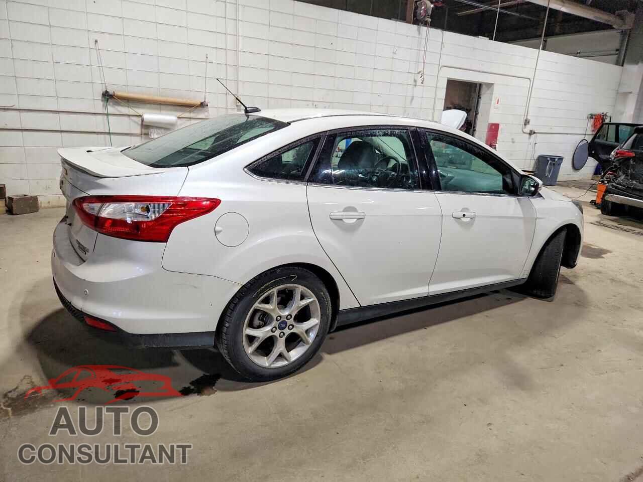 FORD FOCUS 2013 - 1FADP3J27DL116482