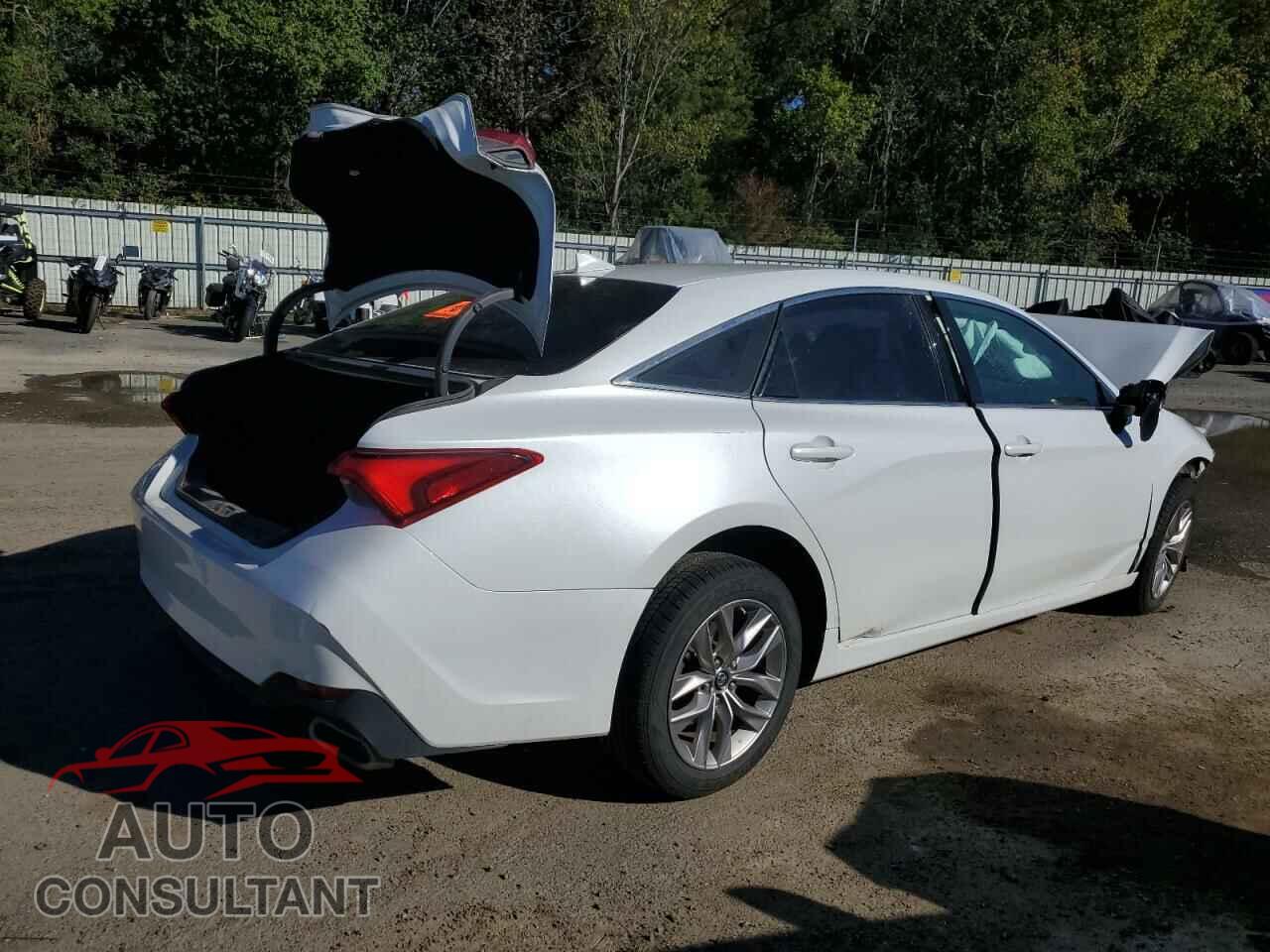 TOYOTA AVALON 2019 - 4T1BZ1FB3KU004693
