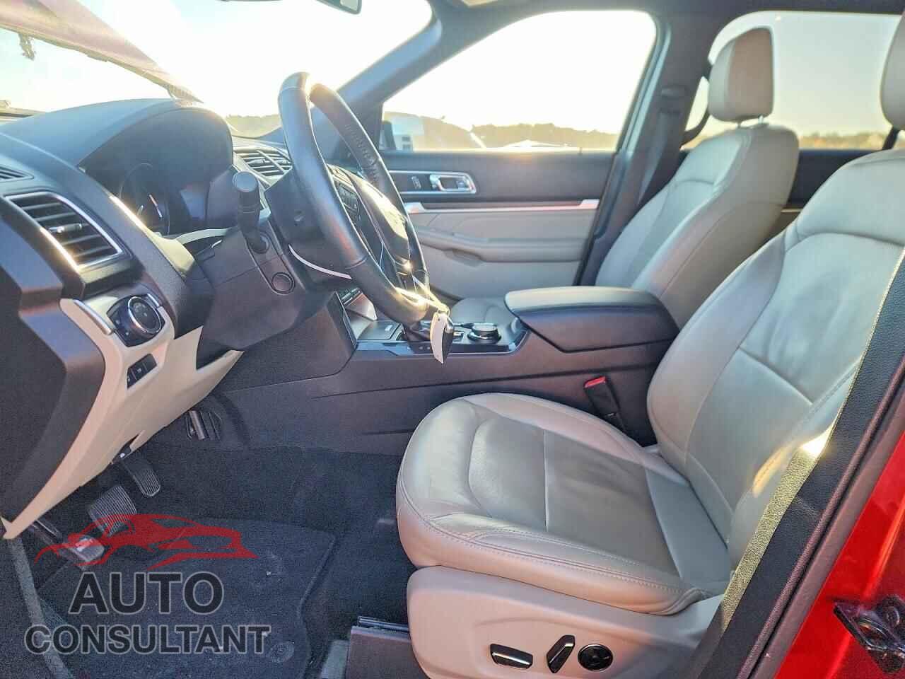 FORD EXPLORER 2018 - 1FM5K8F86JGB15279