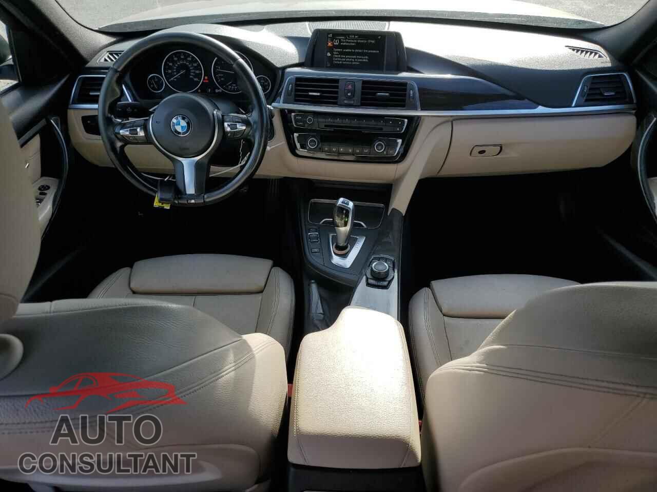 BMW 3 SERIES 2016 - WBA8E1G50GNU10951