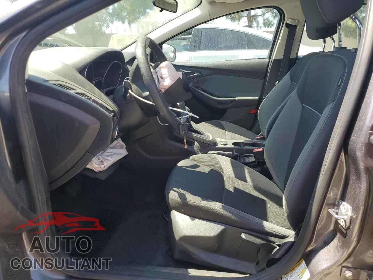 FORD FOCUS 2014 - 1FADP3E24EL401085