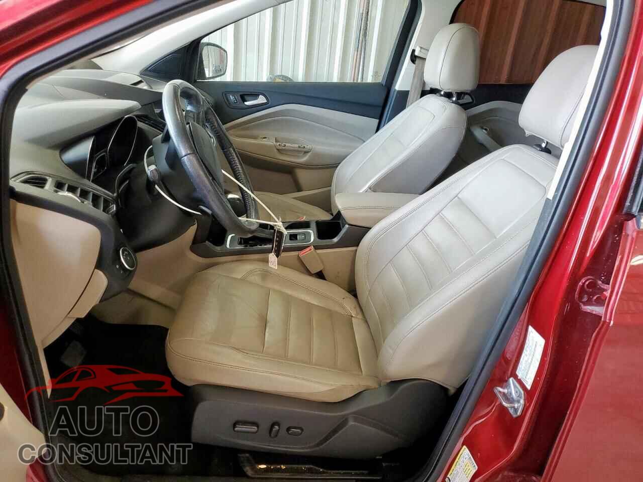 FORD ESCAPE 2017 - 1FMCU0J98HUC34143