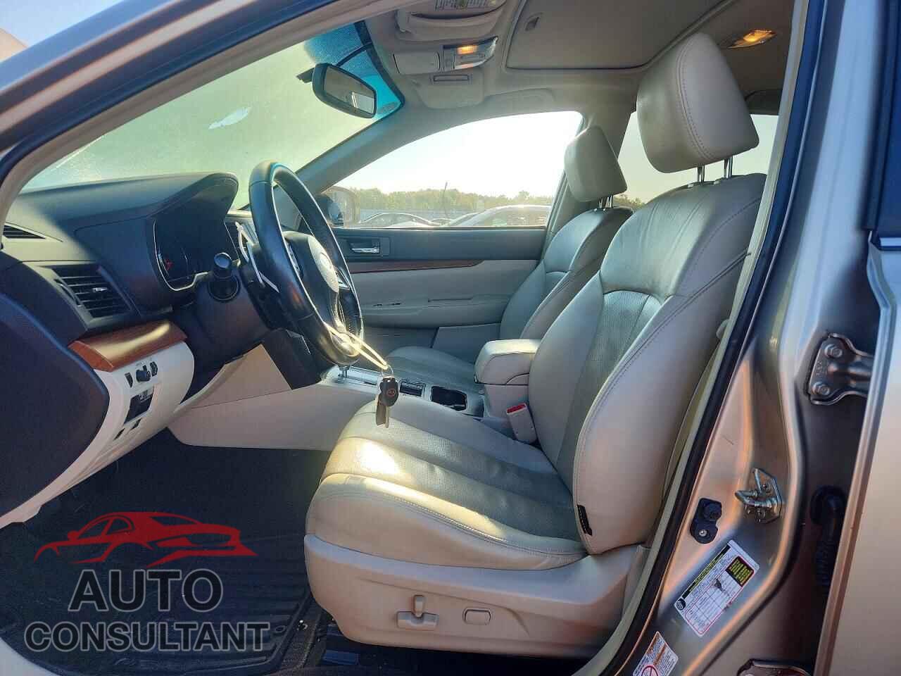 SUBARU OUTBACK 2014 - 4S4BRBLC7E3243998