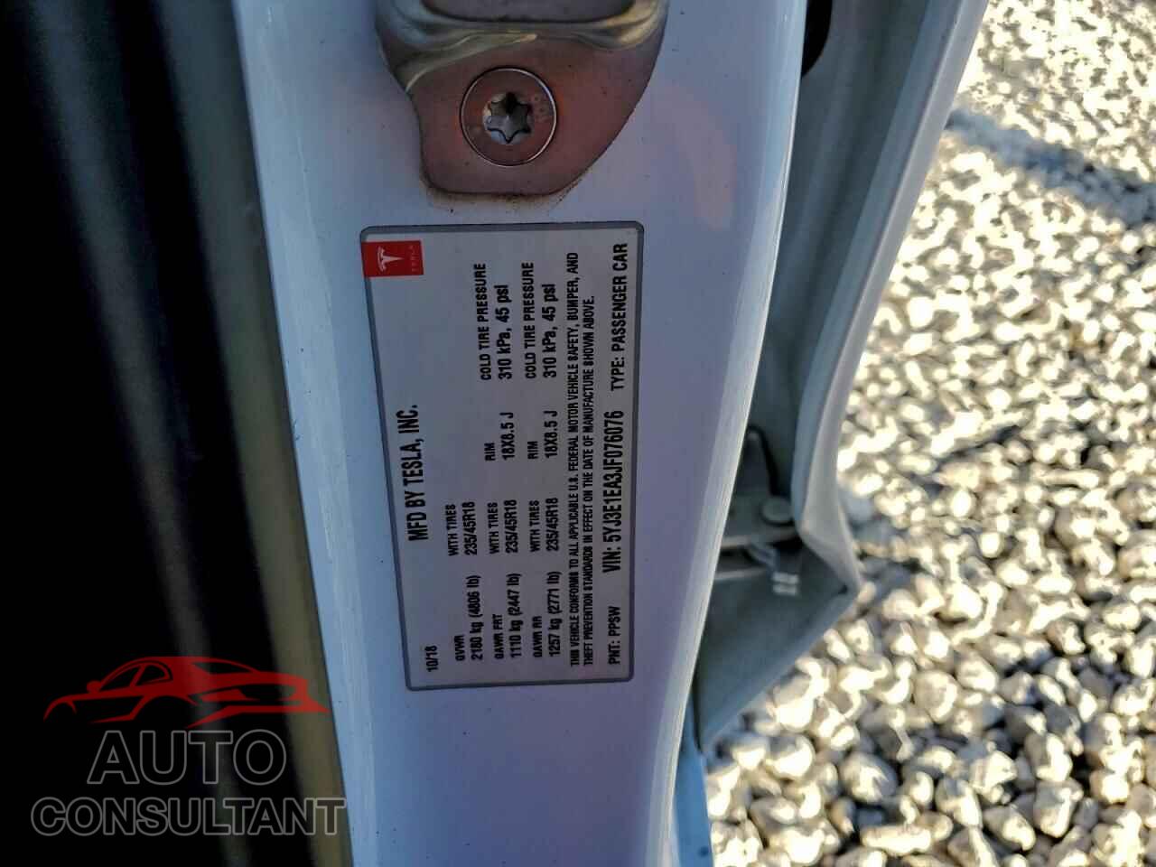 TESLA MODEL 3 2018 - 5YJ3E1EA3JF076076