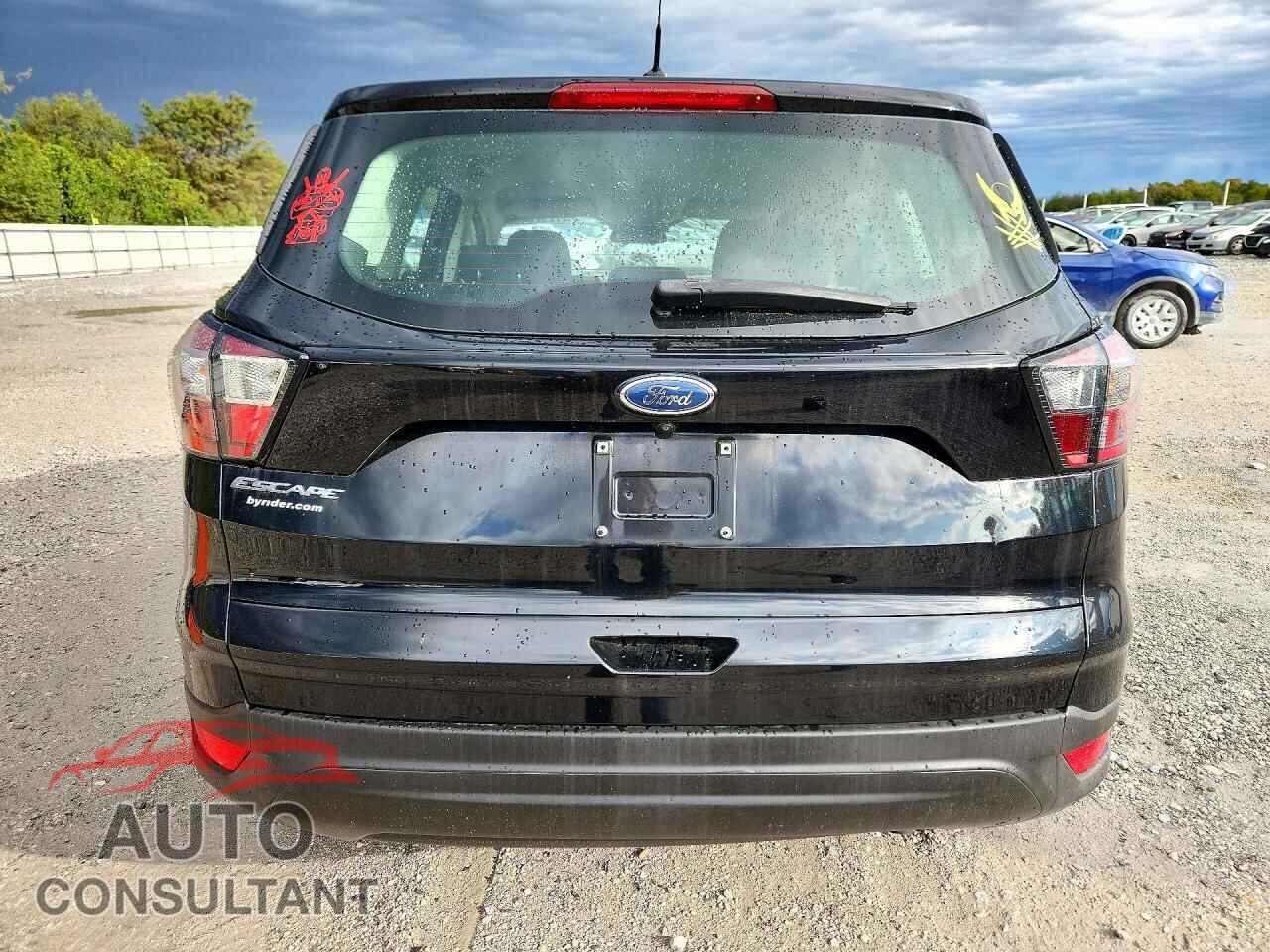 FORD ESCAPE 2017 - 1FMCU0F79HUC51007