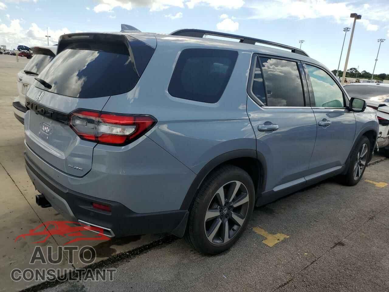 HONDA PILOT 2023 - 5FNYG1H87PB005268