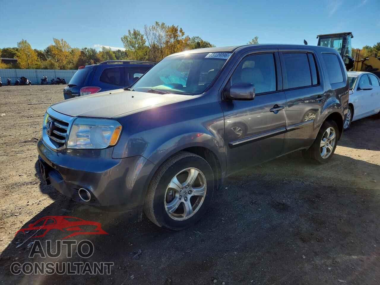 HONDA PILOT 2015 - 5FNYF4H64FB011577