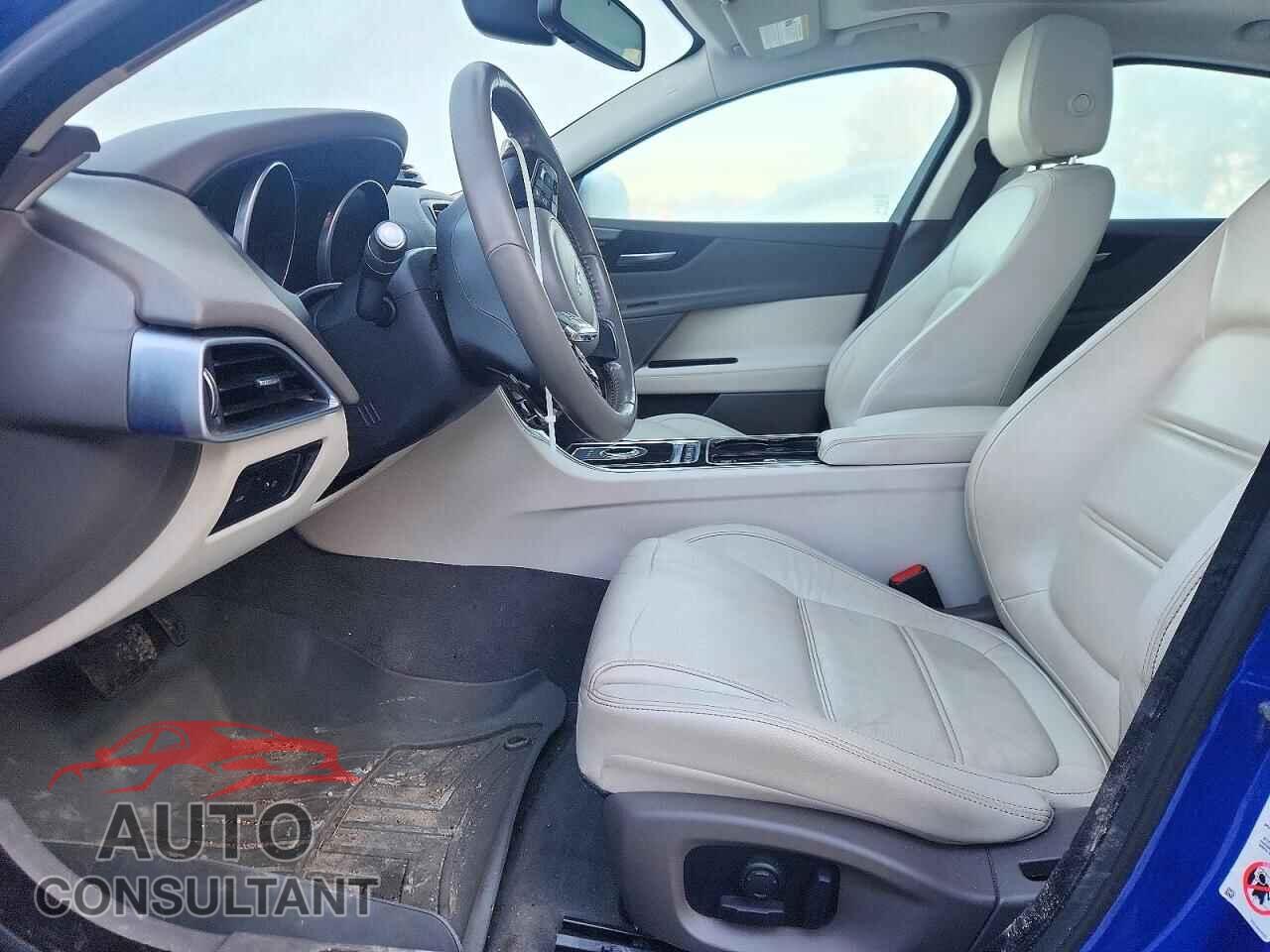 JAGUAR XE 2017 - SAJAK4BV1HA966590