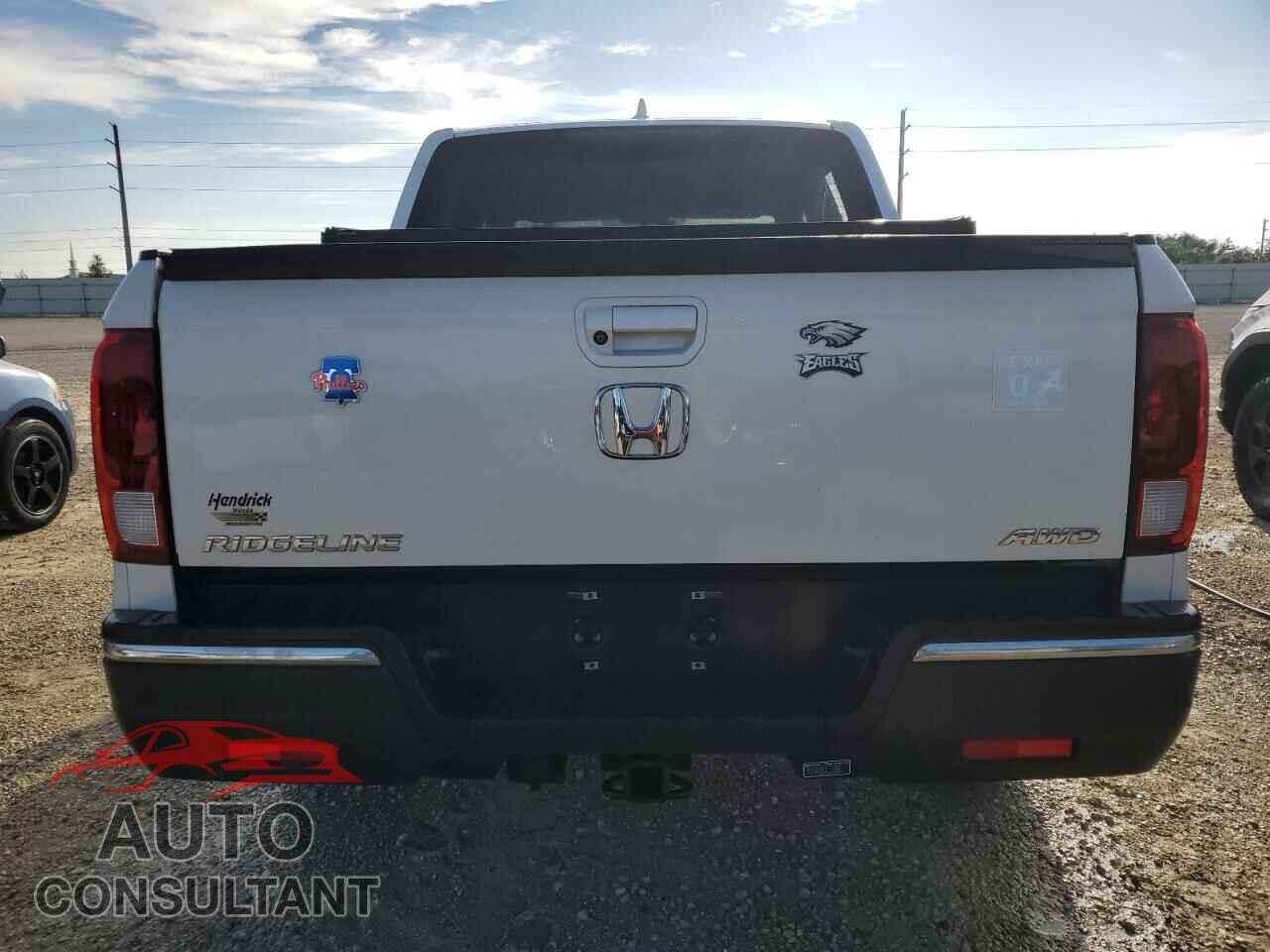HONDA RIDGELINE 2018 - 5FPYK3F68JB007783