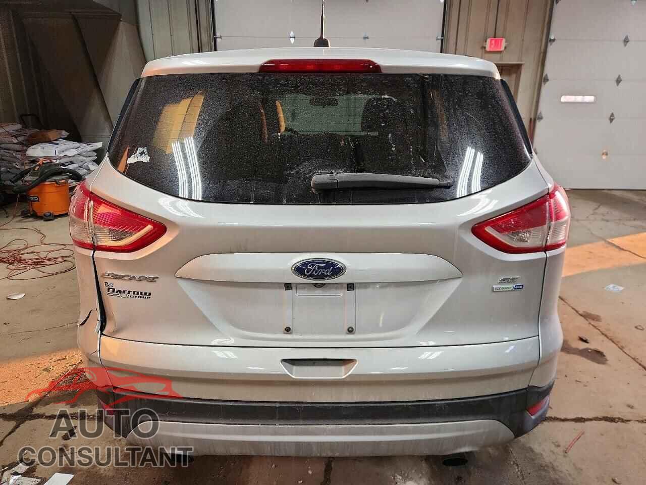 FORD ESCAPE 2016 - 1FMCU9GX0GUC56453