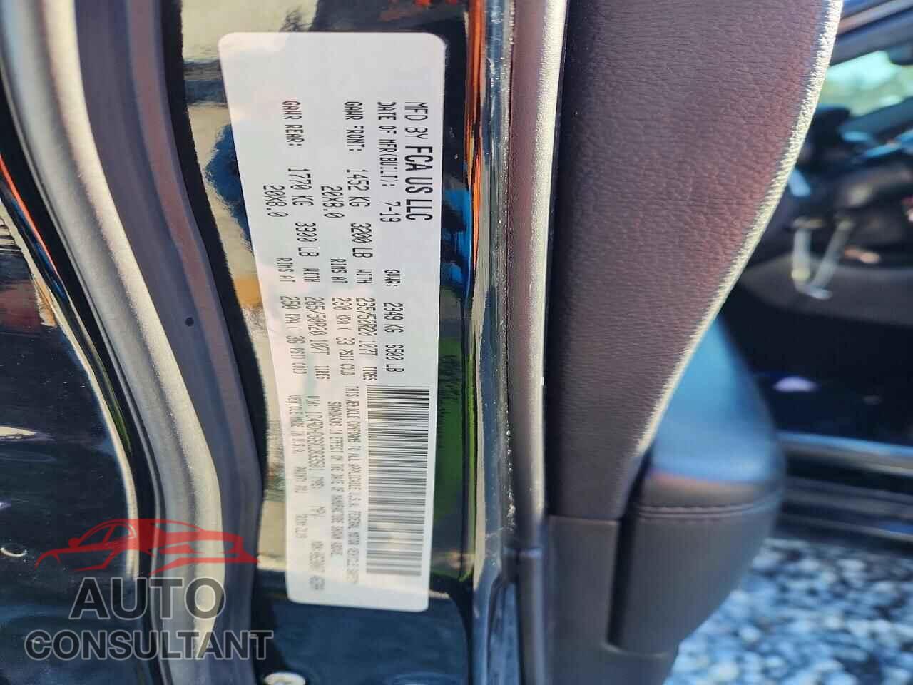 DODGE DURANGO 2019 - 1C4RDHDG6KC833501