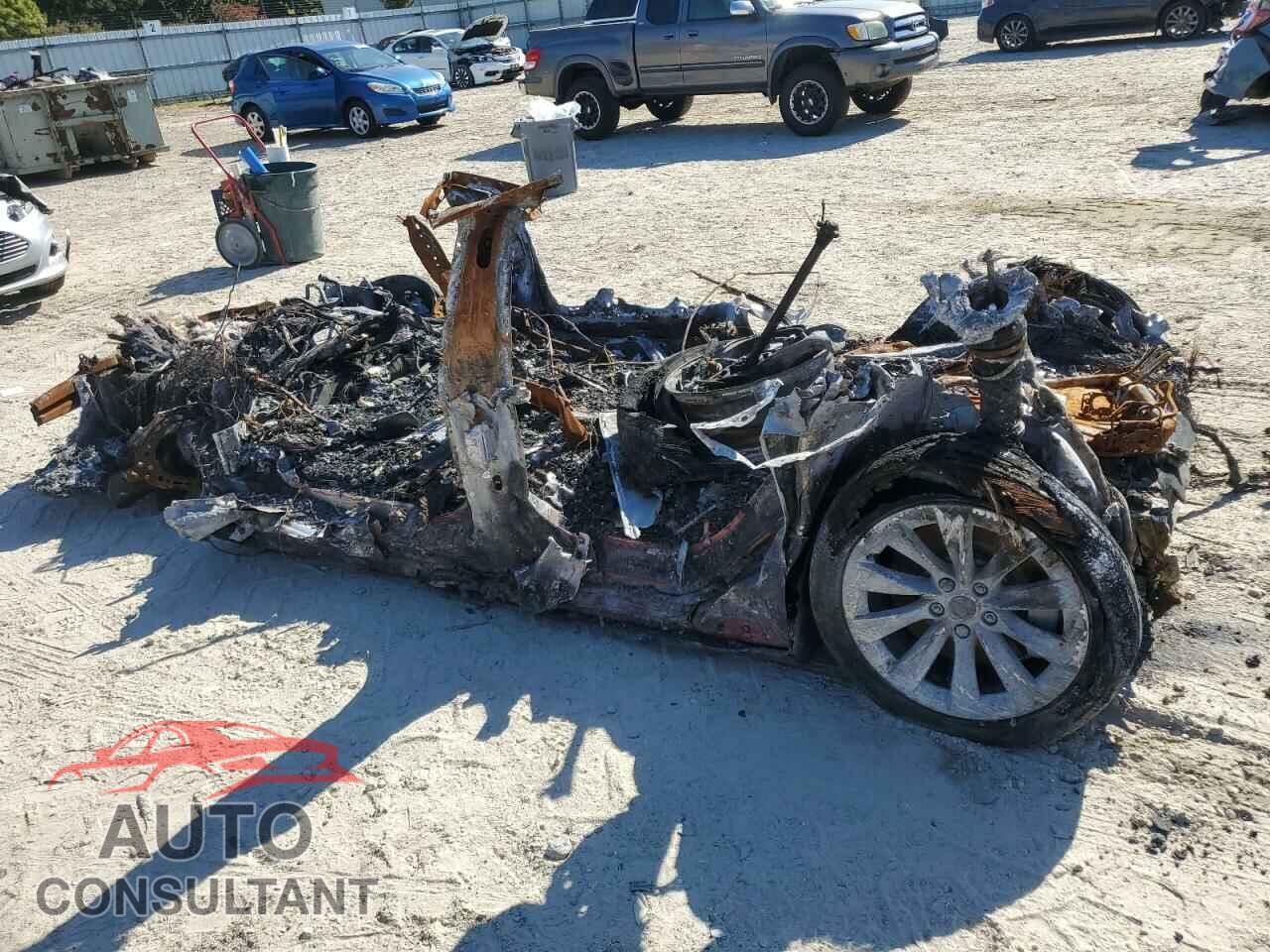 TESLA MODEL S 2017 - 5YJSA1E22HF204639