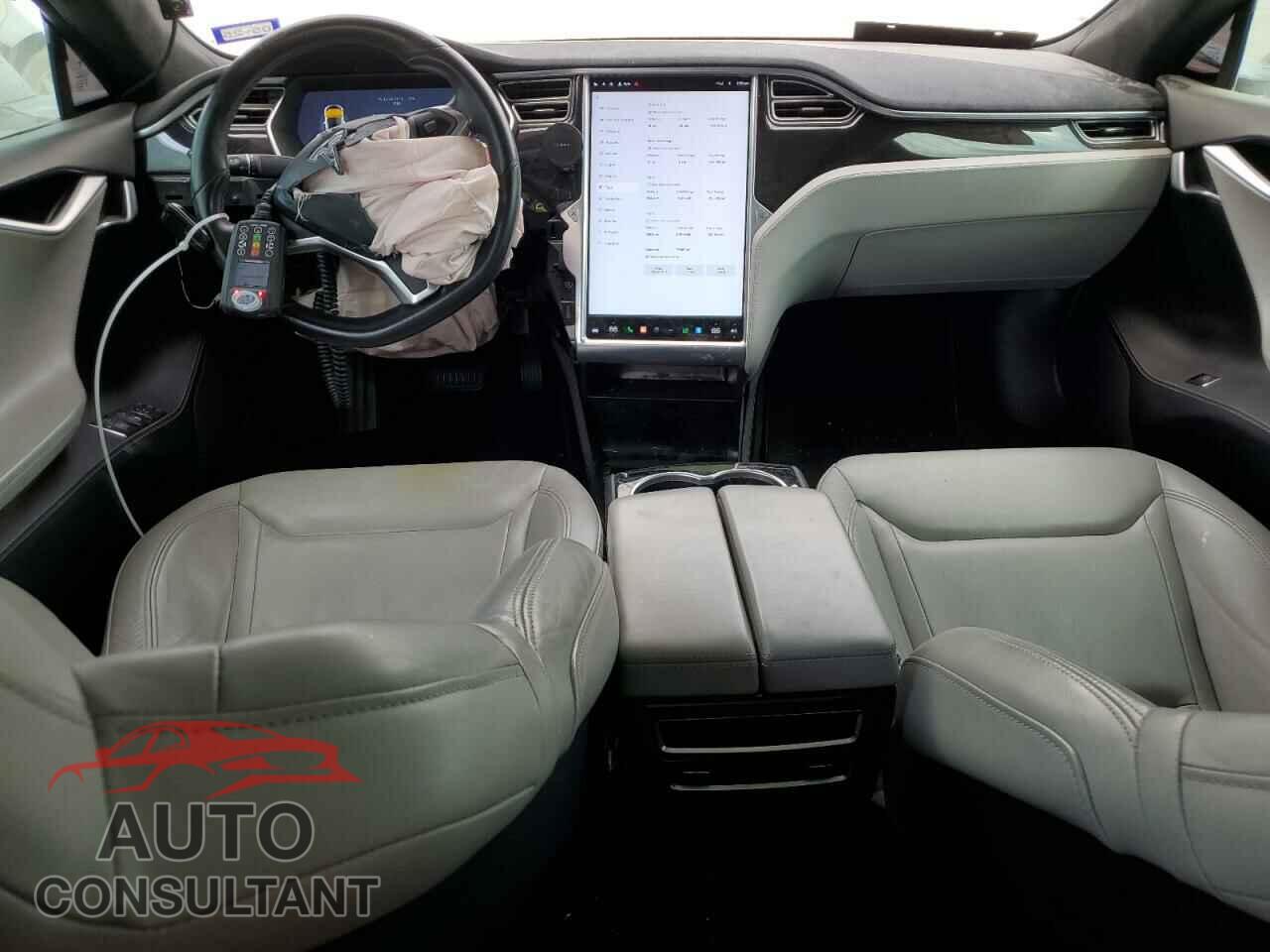 TESLA MODEL S 2015 - 5YJSA1E12FF116338