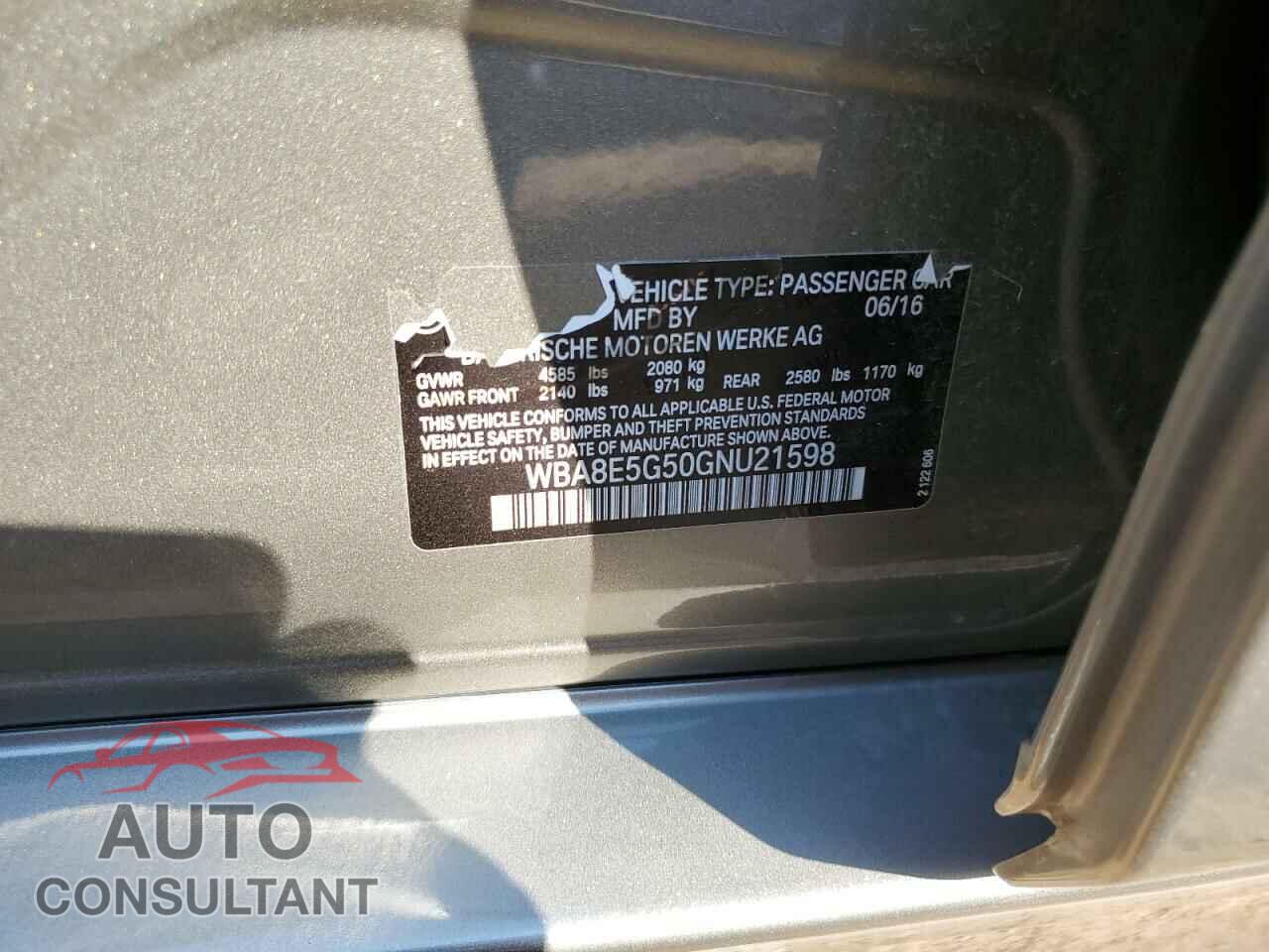 BMW 3 SERIES 2016 - WBA8E5G50GNU21598
