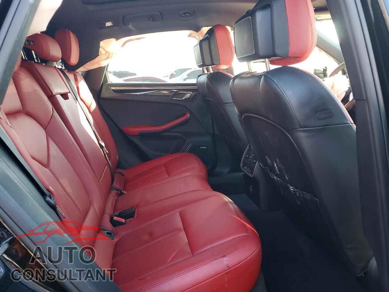 PORSCHE MACAN 2018 - WP1AA2A56JLB07530