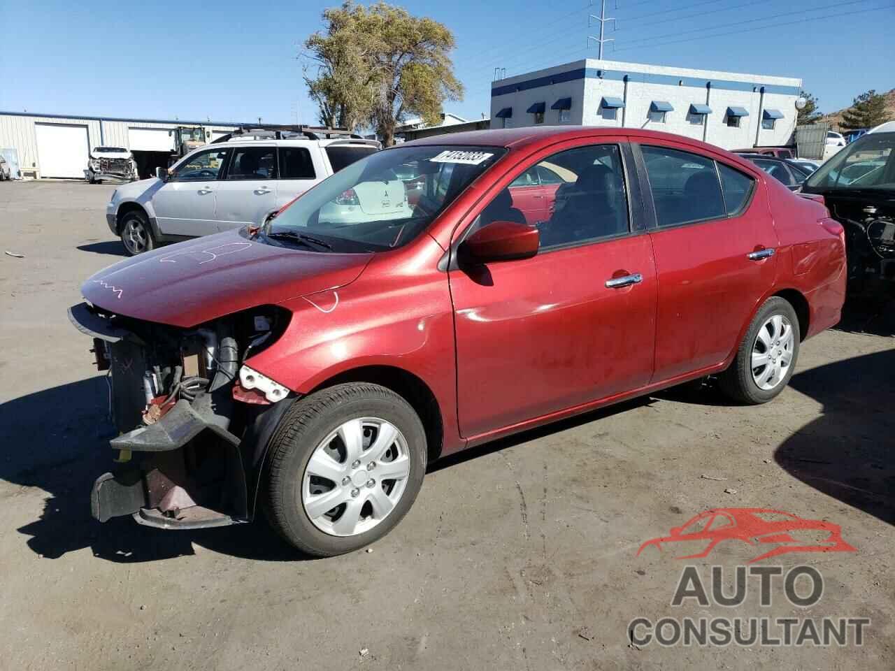 NISSAN VERSA 2018 - 3N1CN7AP8JL823771