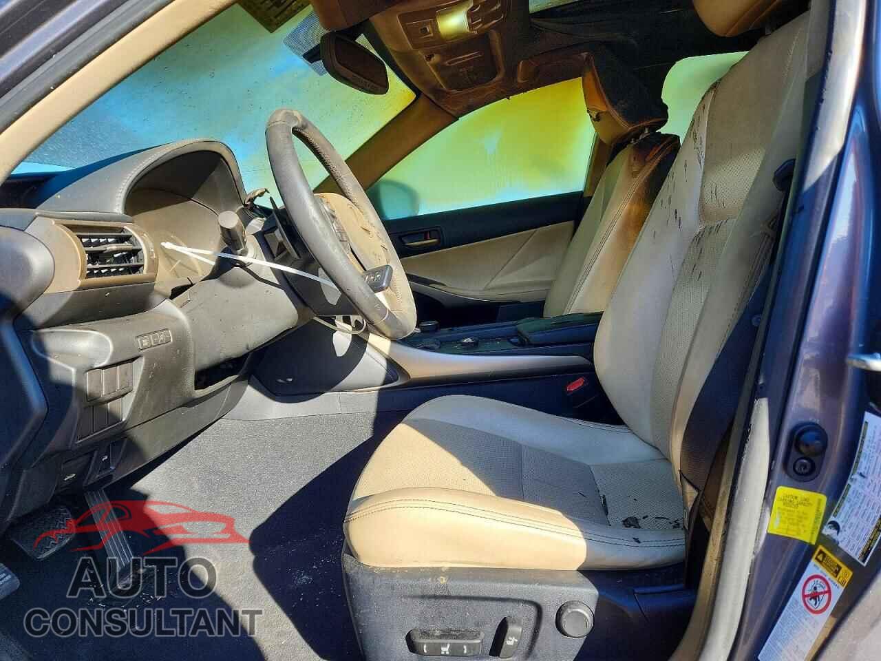 LEXUS IS 2015 - JTHBF1D29F5070387