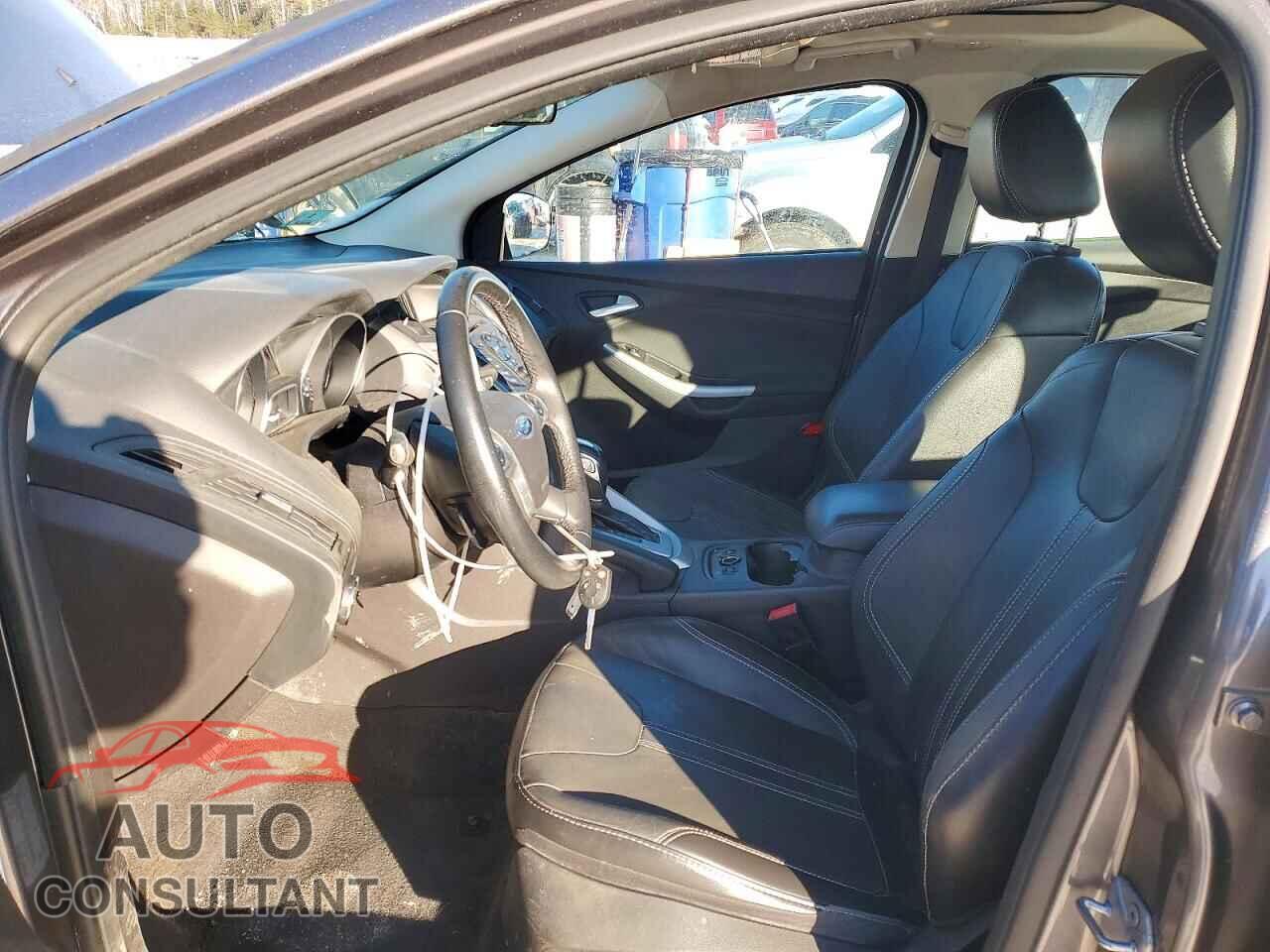 FORD FOCUS 2014 - 1FADP3F22EL226981