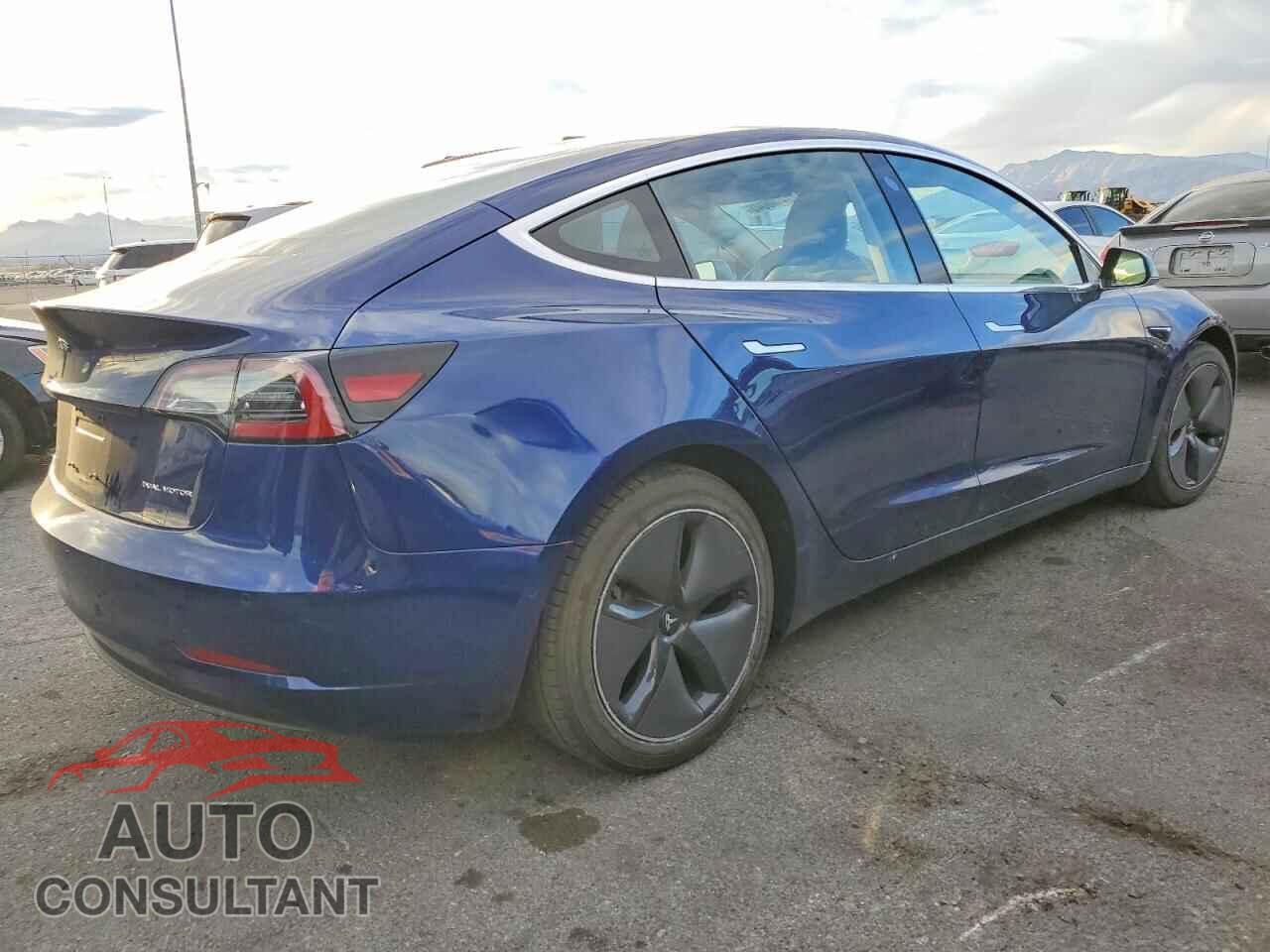 TESLA MODEL 3 2018 - 5YJ3E1EB1JF064646
