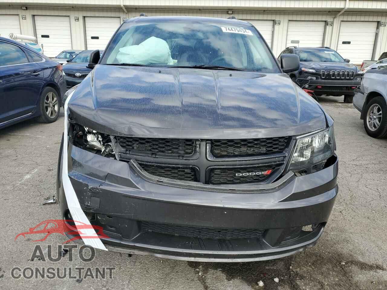 DODGE JOURNEY 2018 - 3C4PDCAB7JT532676