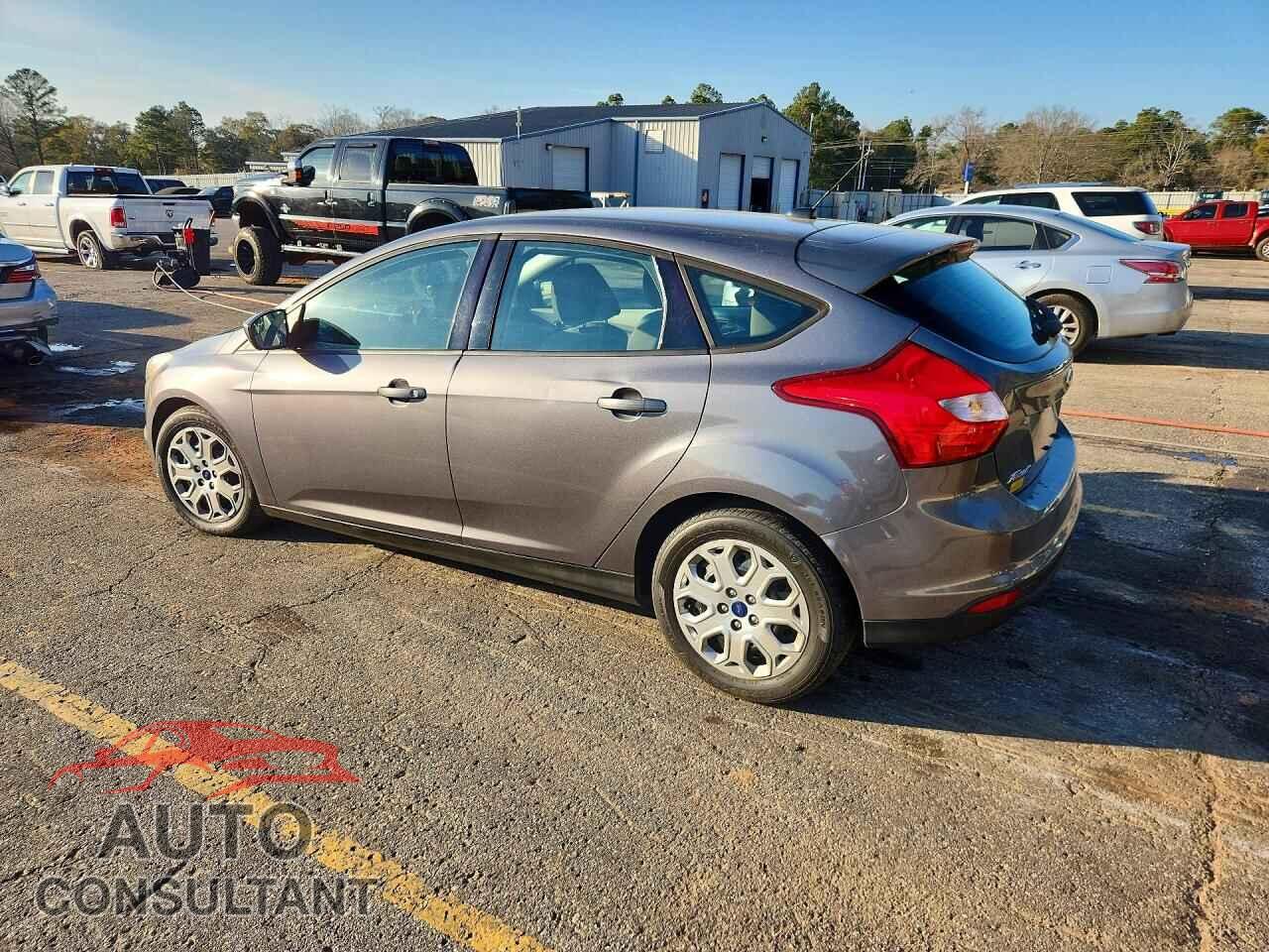 FORD FOCUS 2012 - 1FAHP3K26CL433393
