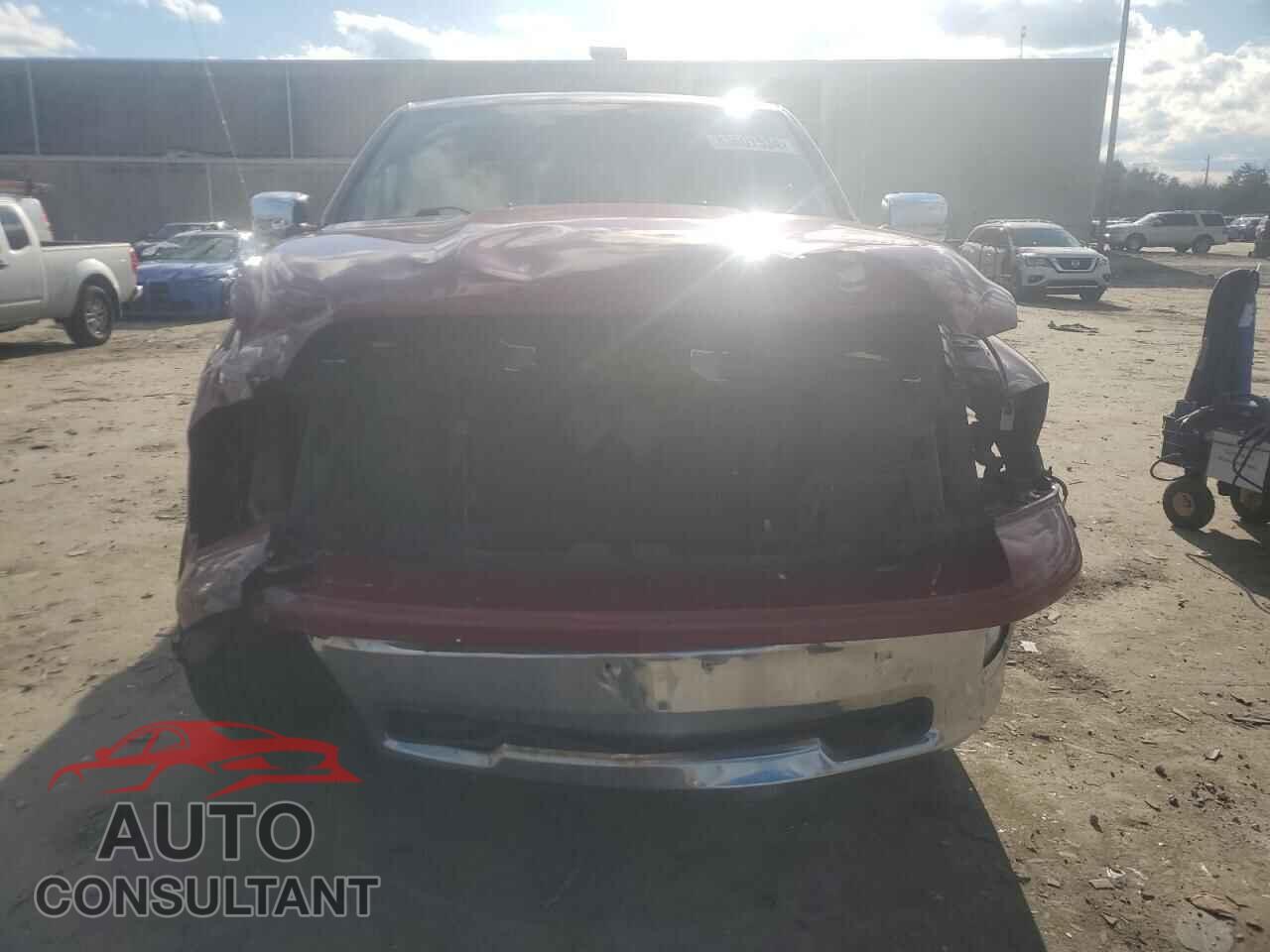 DODGE RAM 1500 2012 - 1C6RD7NT3CS272226