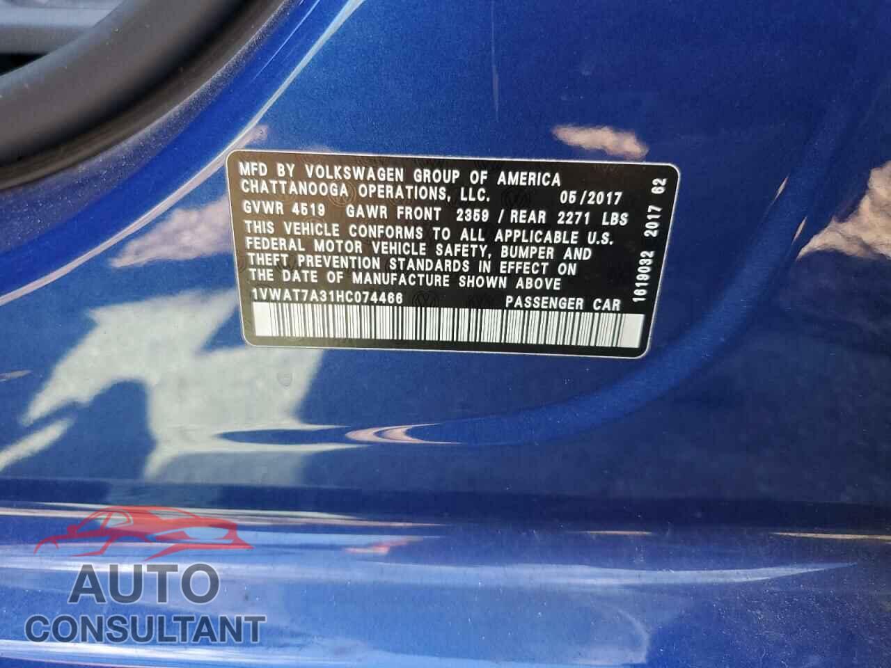 VOLKSWAGEN PASSAT 2017 - 1VWAT7A31HC074466