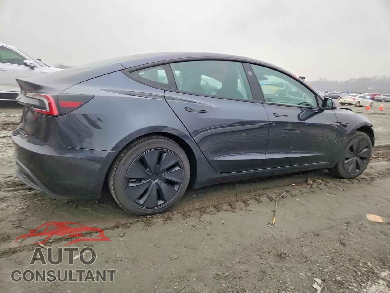 TESLA MODEL 3 2024 - 5YJ3E1EA7RF849613
