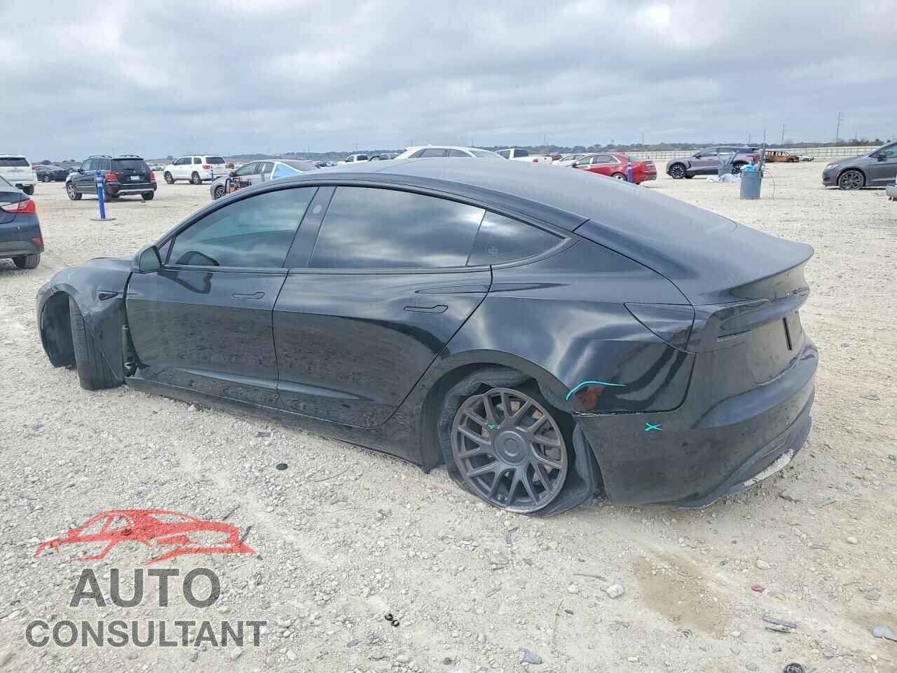 TESLA MODEL 3 2024 - 5YJ3E1EA4RF785224